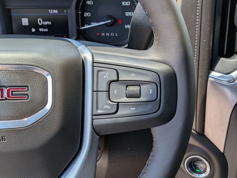 Used 2022 GMC Sierra 1500 SLT w/ SLT Premium Plus Package AWD/4WD image 19