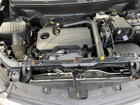Used 2023 Chevrolet Equinox LT FWD image 27