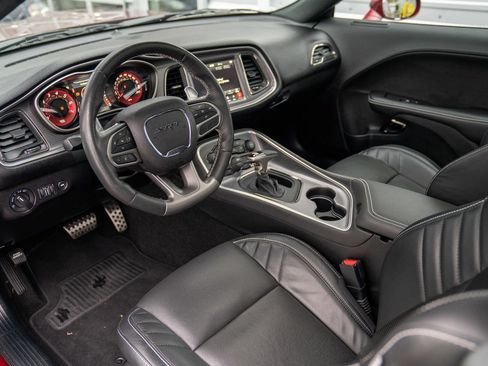 Used 2019 Dodge Challenger SRT Hellcat Redeye RWD image 9