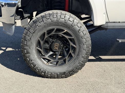 Used 2016 Ford F350 Lariat w/ Lariat Ultimate Package image 16