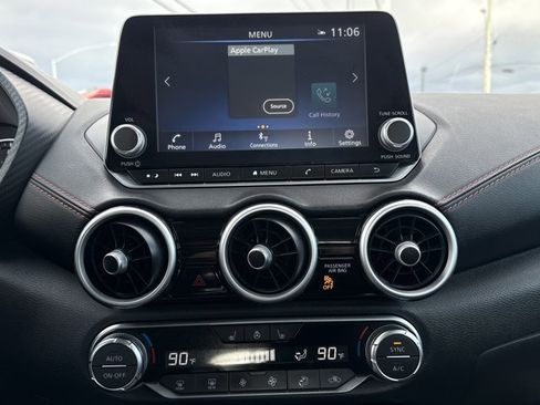 Used 2025 Nissan Sentra SR w/ SR Premium Package image 17