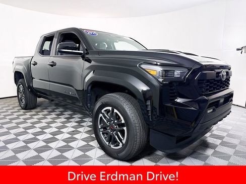 Certified 2025 Toyota Tacoma TRD Sport RWD image 1