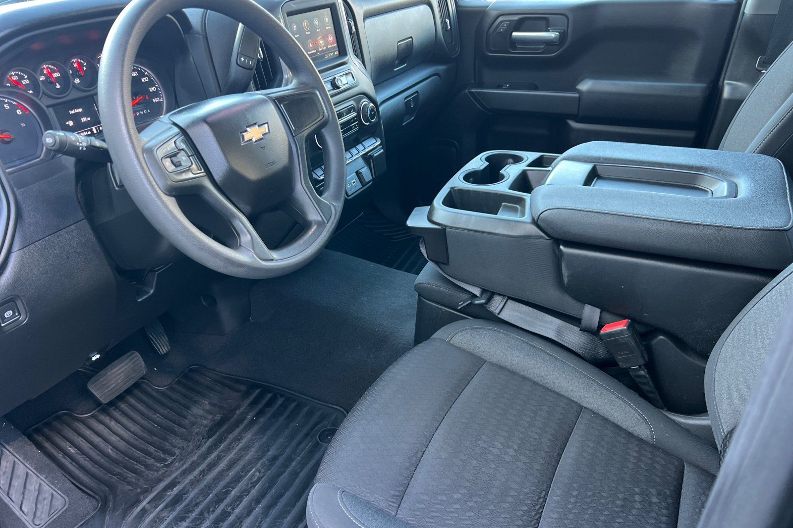 Used 2022 Chevrolet Silverado 1500 Custom RWD image 9