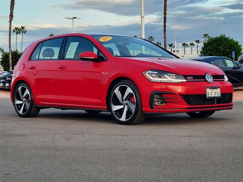 Used 2019 Volkswagen GTI SE image 29