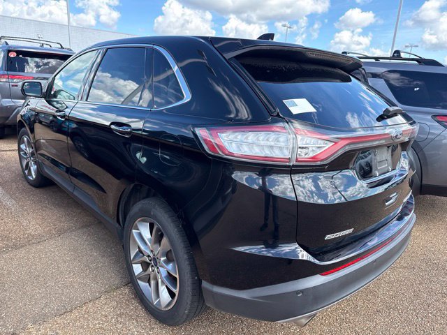Used 2018 Ford Edge Titanium w/ Technology Package FWD image 4
