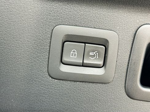 Used 2025 MAZDA CX-90 3.3 Turbo w/ Premium Sport Pkg image 32