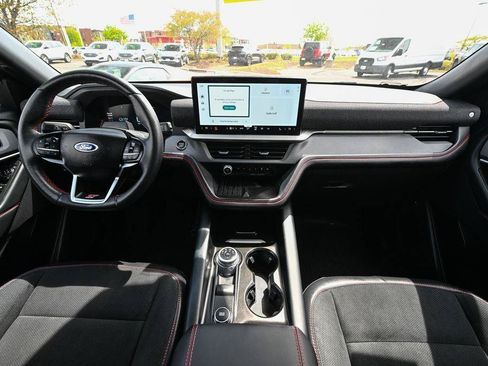Certified 2025 Ford Explorer ST AWD/4WD image 32