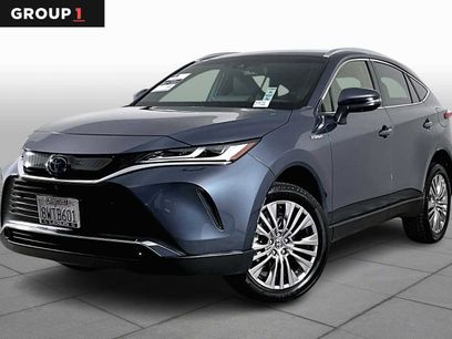 Used 2021 Toyota Venza Limited w/ Carpet Mat Package (TMS)