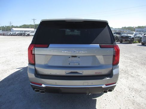New 2026 GMC Yukon XL Denali w/ Denali Reserve Package AWD/4WD image 5