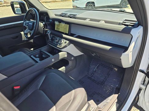 Used 2023 Land Rover Defender 110 X-Dynamic SE AWD/4WD image 10