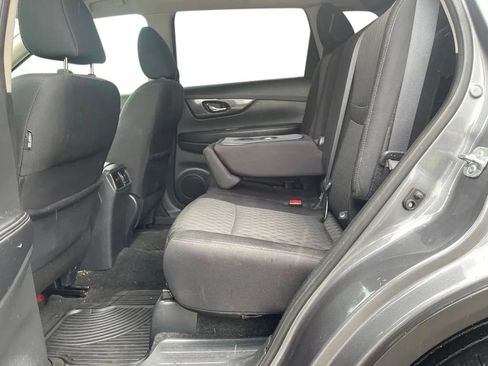 Used 2018 Nissan Rogue S AWD/4WD image 16