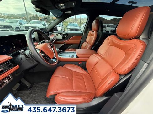 Used 2025 Lincoln Aviator Reserve w/ Equipment Group 201A image 15