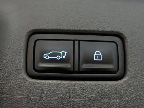 Used 2024 Hyundai Santa Fe Limited AWD/4WD image 17