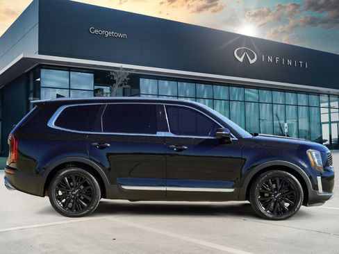 Used 2020 Kia Telluride SX w/ Towing Package image 4