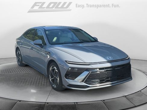 Used 2026 Hyundai Sonata SEL FWD image 1