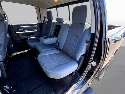 Used 2018 RAM 1500 Big Horn AWD/4WD image 26