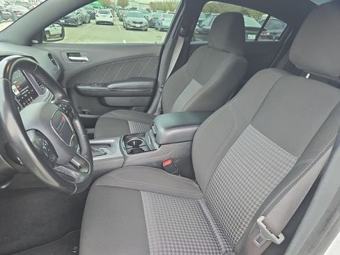 Used 2023 Dodge Charger SXT w/ Blacktop Package image 14