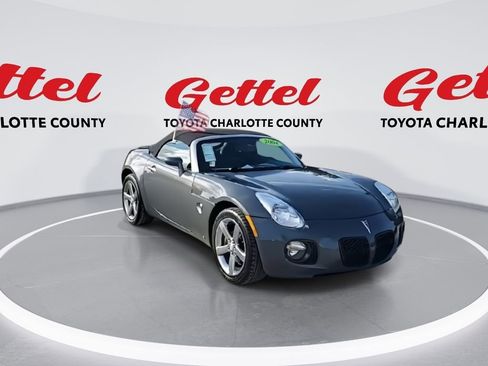Used 2008 Pontiac Solstice GXP w/ Premium Package image 2