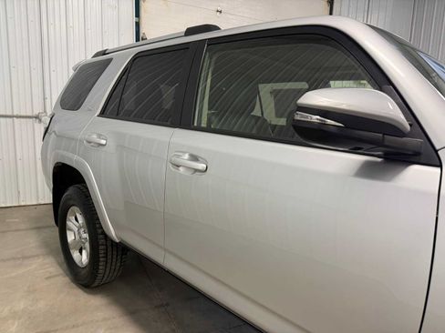 Used 2019 Toyota 4Runner SR5 Premium AWD/4WD image 11