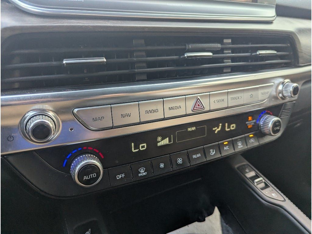 Used 2021 Kia Telluride SX w/ Towing Package FWD image 22