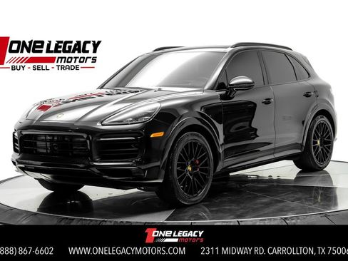 Used 2021 Porsche Cayenne GTS w/ Premium Package Plus AWD/4WD image 1