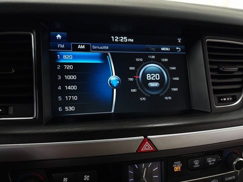 Used 2017 Genesis G80 3.8 w/ Option Group 03 image 28