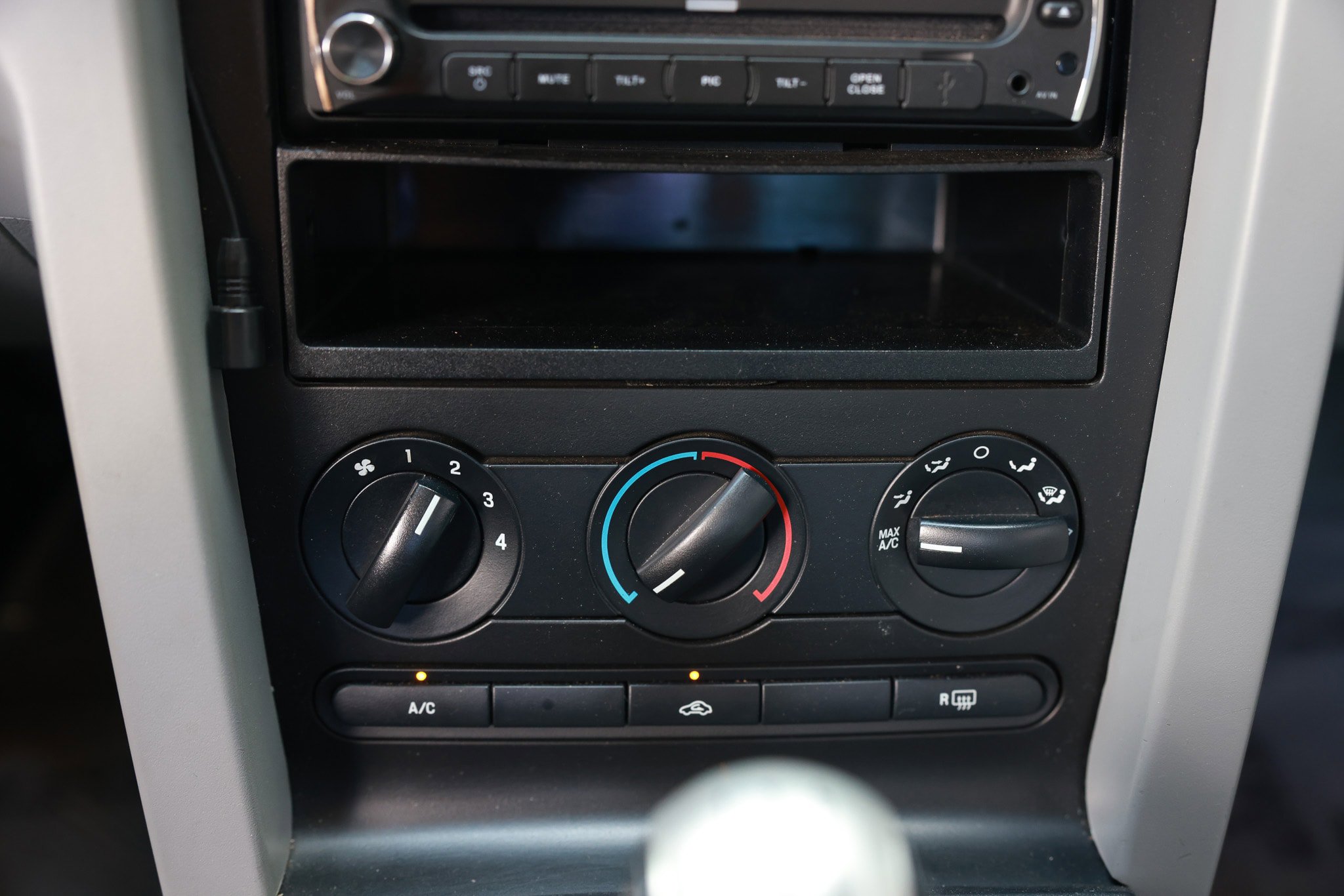 Used 2006 Ford Mustang GT Premium RWD image 35