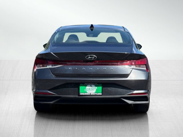 Used 2021 Hyundai Elantra SEL FWD image 5