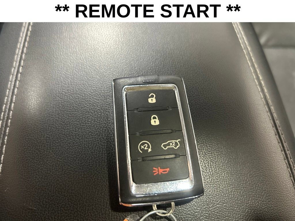 Used 2022 Jeep Grand Cherokee L Limited AWD/4WD image 22