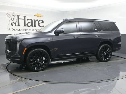 Used 2025 Cadillac Escalade Sport Platinum w/ LPO, ONYX Package AWD/4WD image 36