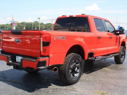 Used 2023 Ford F250 XL w/ STX Appearance Package AWD/4WD image 4