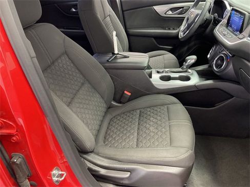 Used 2022 Chevrolet Blazer LT image 32