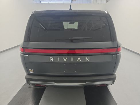 Used 2024 Rivian R1S Adventure AWD/4WD image 4