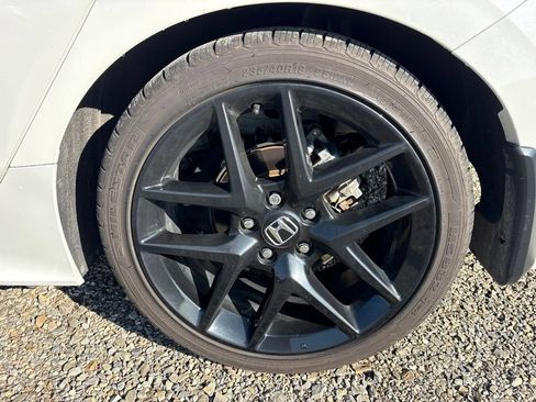 Used 2024 Honda Civic Sport image 5