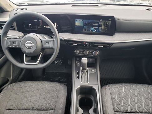 Certified 2025 Nissan Kicks SV image 19