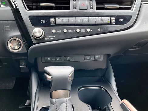 New 2025 Lexus ES 350 w/ Premium Package image 19