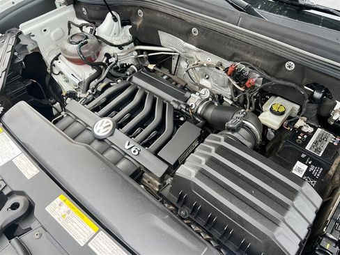 Used 2021 Volkswagen Atlas SE image 36