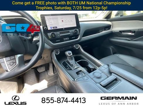 Used 2024 Toyota Grand Highlander AWD Hybrid image 21