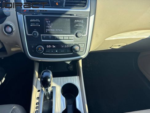 Used 2016 Nissan Altima 2.5 SL w/ Moonroof Package FWD image 17