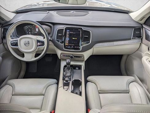 Used 2022 Volvo XC90 T6 Inscription w/ Advanced Package image 17