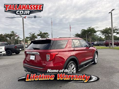 Used 2023 Ford Explorer Platinum w/ Technology Package AWD/4WD image 3