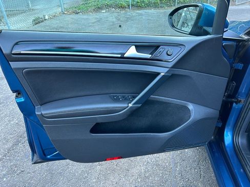 Used 2017 Volkswagen Golf SEL FWD image 10