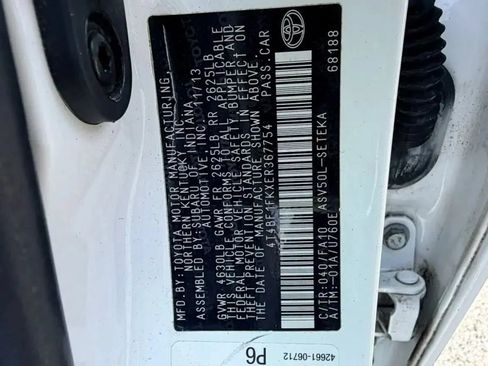 Used 2014 Toyota Camry FWD image 3