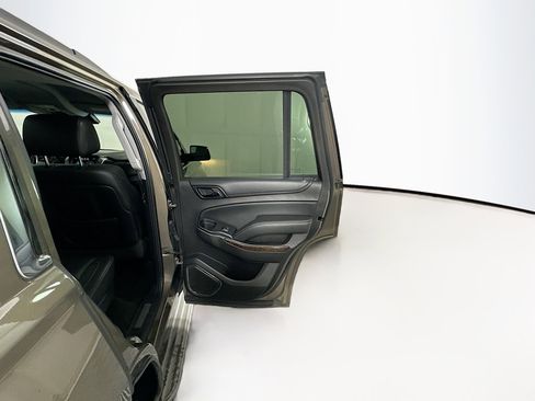 Used 2015 Chevrolet Tahoe LT image 32