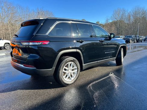 Used 2023 Jeep Grand Cherokee Laredo w/ Luxury Tech Group I image 6