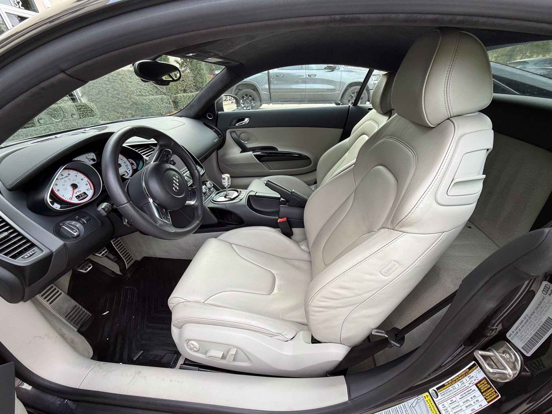 Used 2012 Audi R8 V10 AWD/4WD image 14