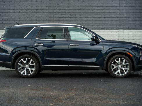 Used 2020 Hyundai Palisade SEL w/ Premium Package AWD/4WD image 4