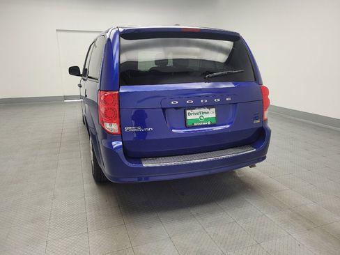 Used 2019 Dodge Grand Caravan SE w/ UConnect Hands-Free Group FWD image 6