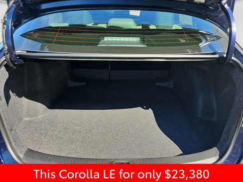 Used 2025 Toyota Corolla LE FWD image 19