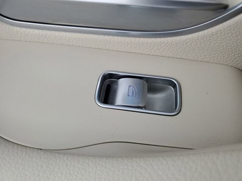 Used 2021 Mercedes-Benz GLE 350 4MATIC image 19